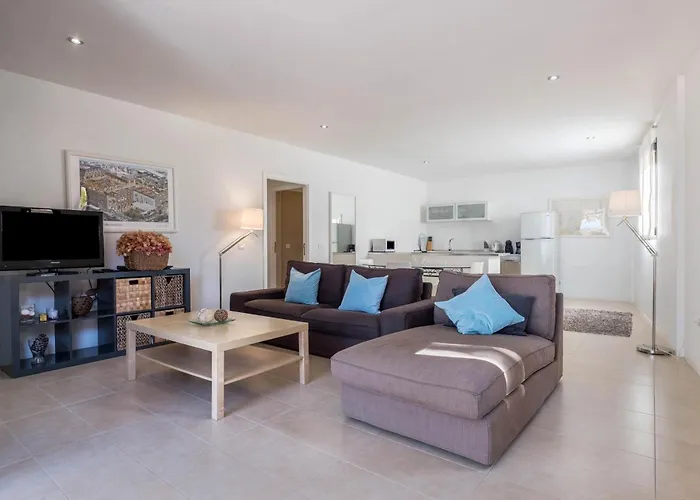 Апартаменты Flamboyan