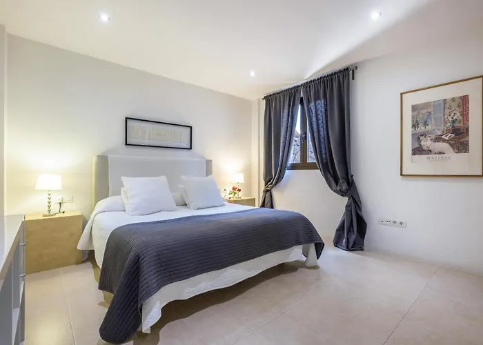 Апартаменты Flamboyan Адехе