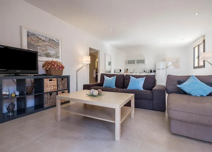 Апартаменты Flamboyan