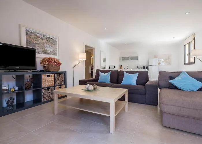 Flamboyan Apartment *